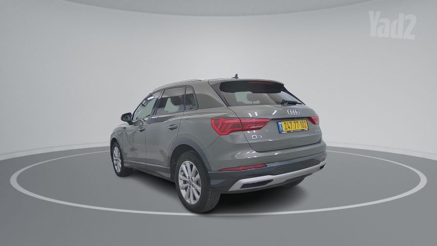 אאודי Q3
