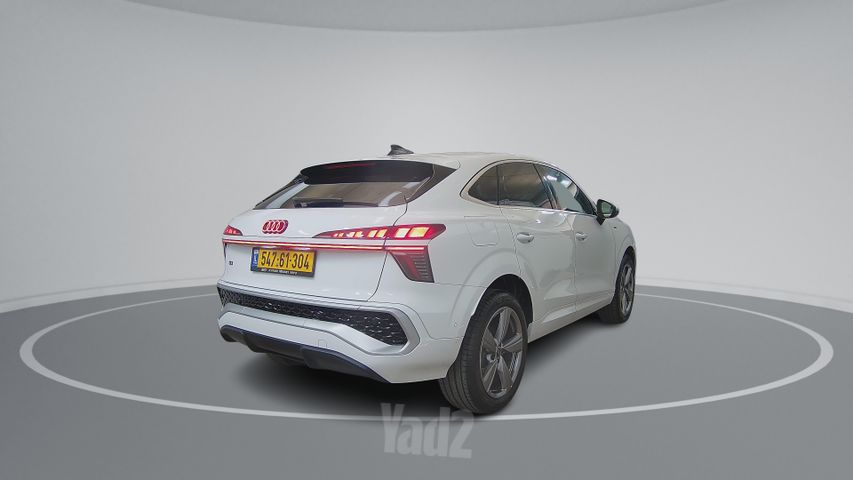 אאודי Q3