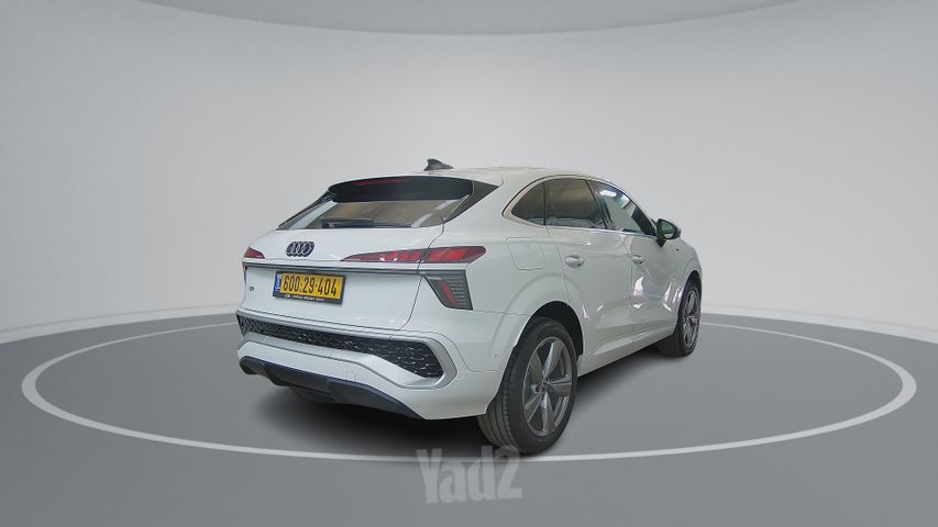 אאודי Q3