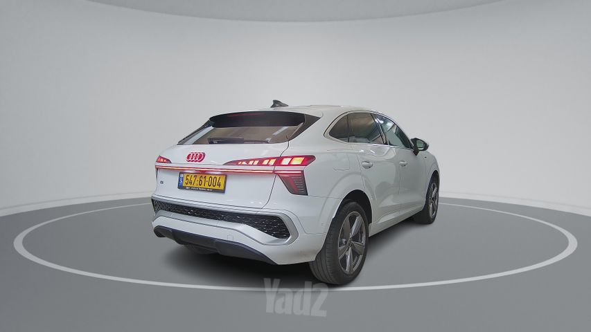 אאודי Q3