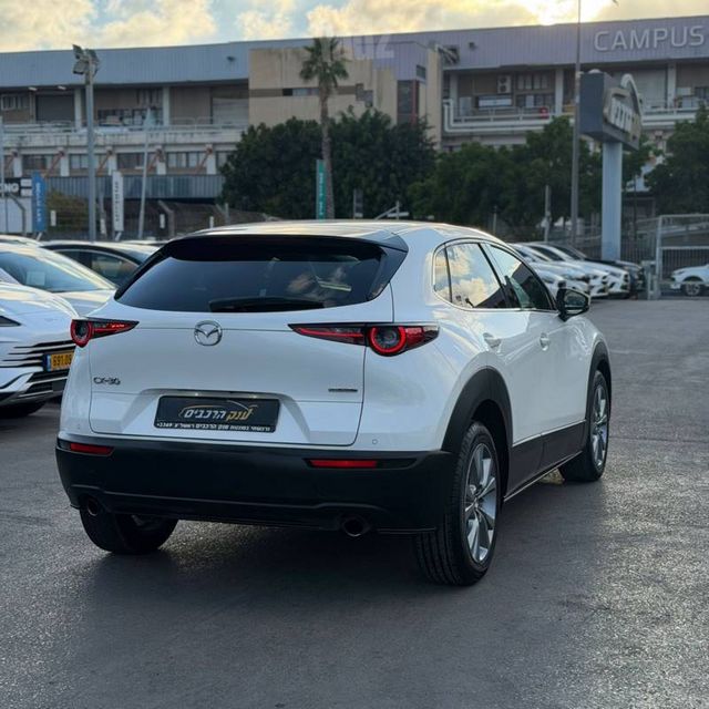 מאזדה CX-30