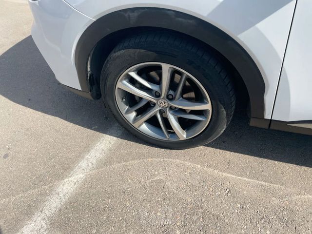אם ג'י EHS PHEV