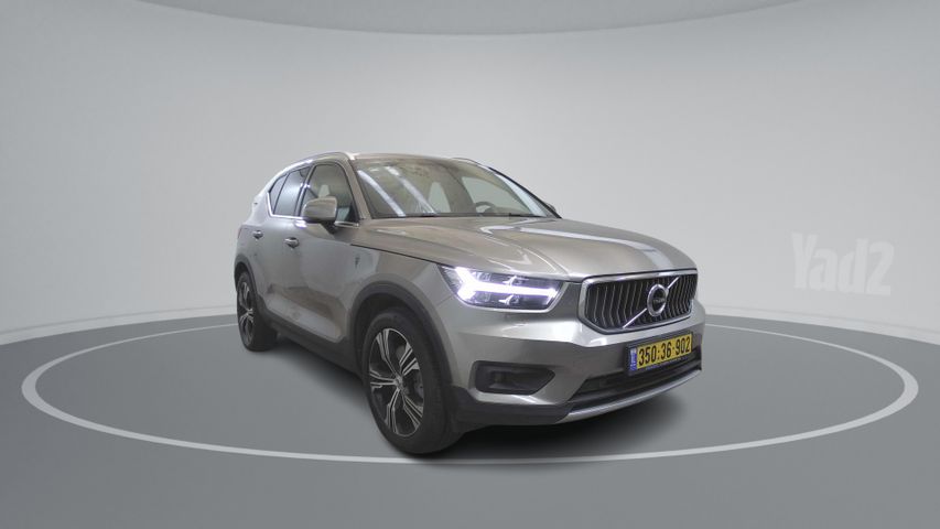 וולוו XC40