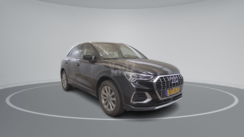 אאודי Q3