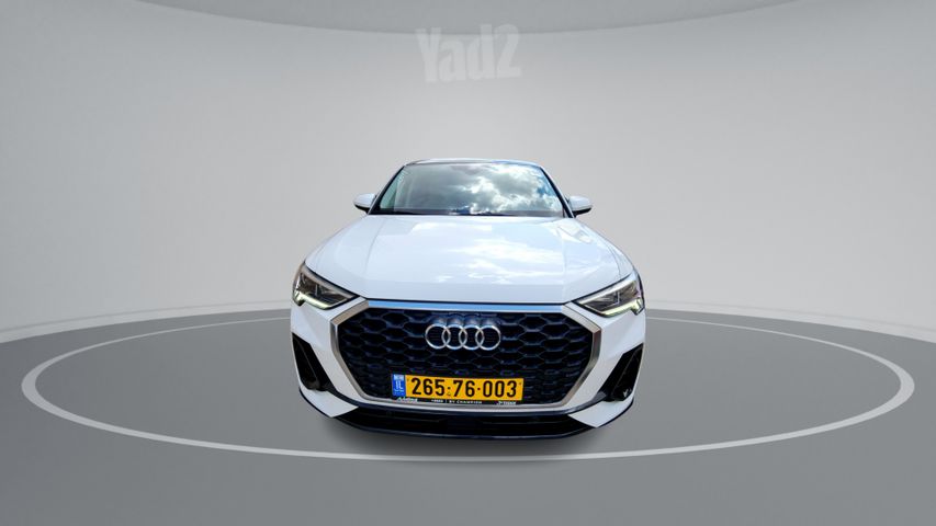 אאודי Q3