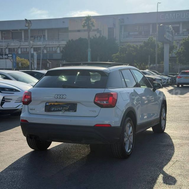 אאודי Q2