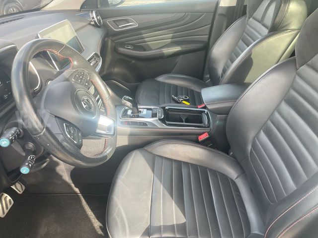 אם ג'י EHS PHEV
