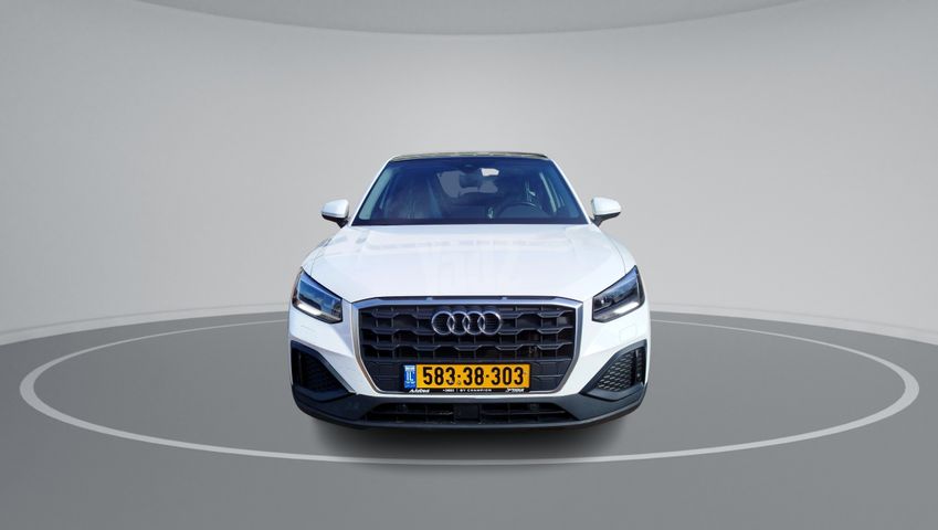 אאודי Q2