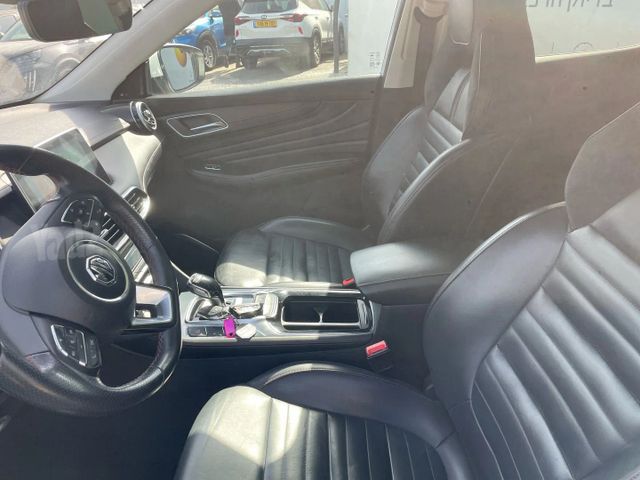 אם ג'י EHS PHEV