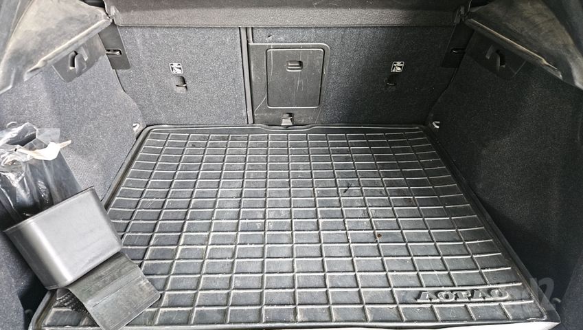 וולוו XC40