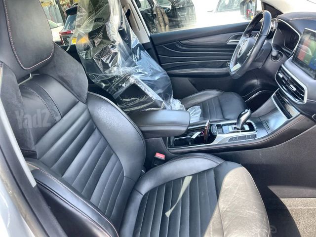 אם ג'י EHS PHEV