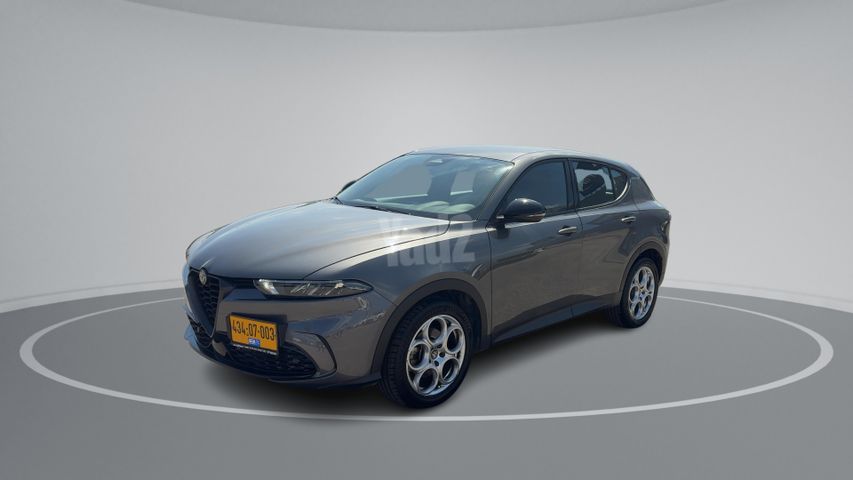 אלפא רומיאו טונלה