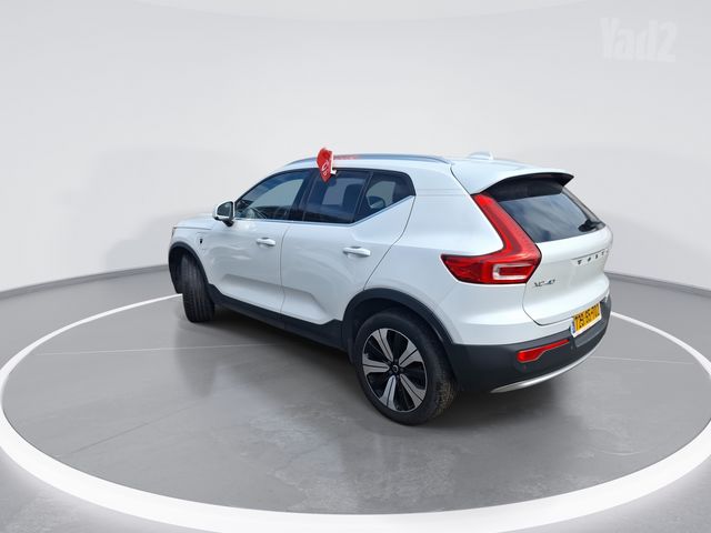 וולוו XC40