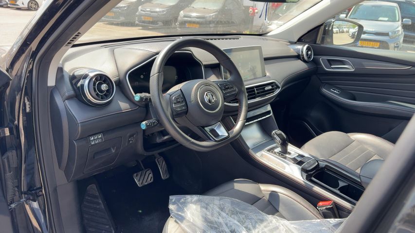 אם ג'י EHS PHEV