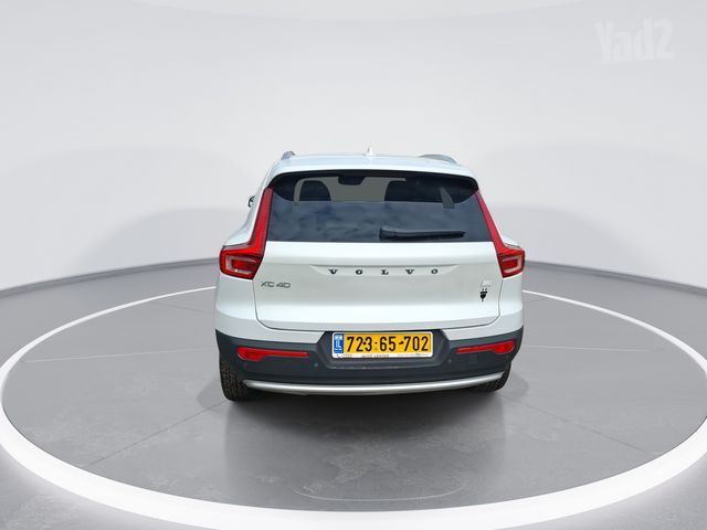 וולוו XC40