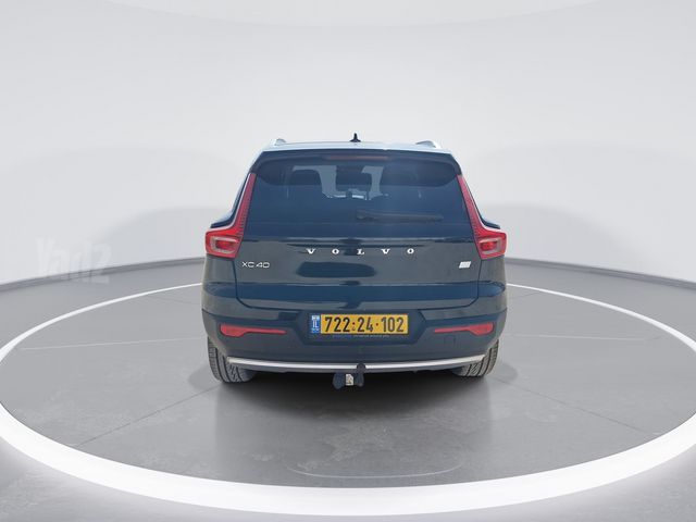 וולוו XC40
