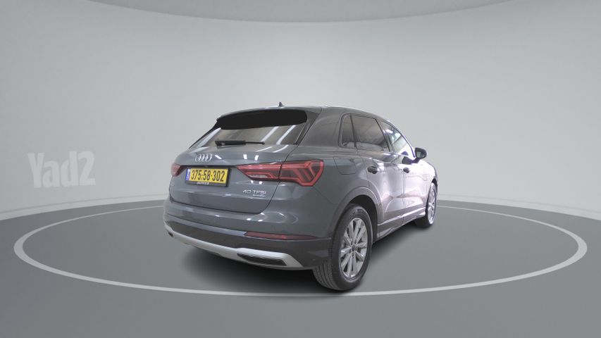 אאודי Q3