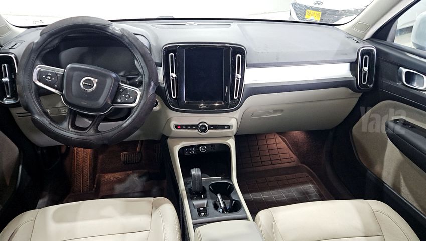 וולוו XC40