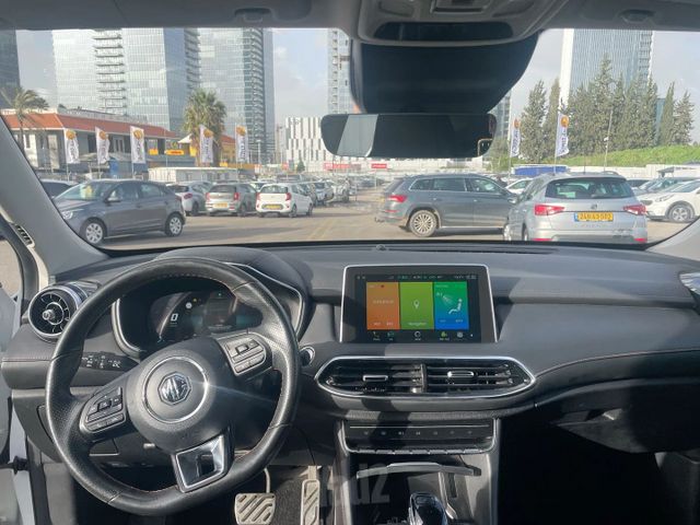 אם ג'י EHS PHEV