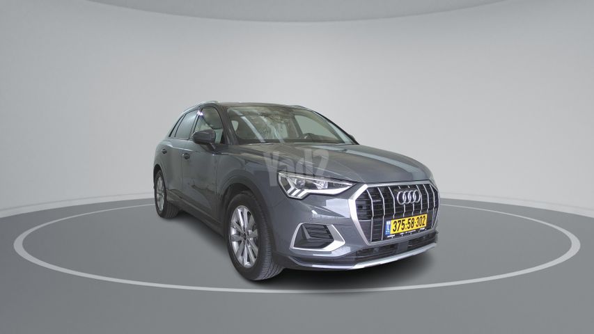 אאודי Q3