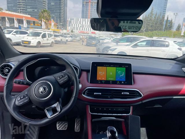 אם ג'י EHS PHEV