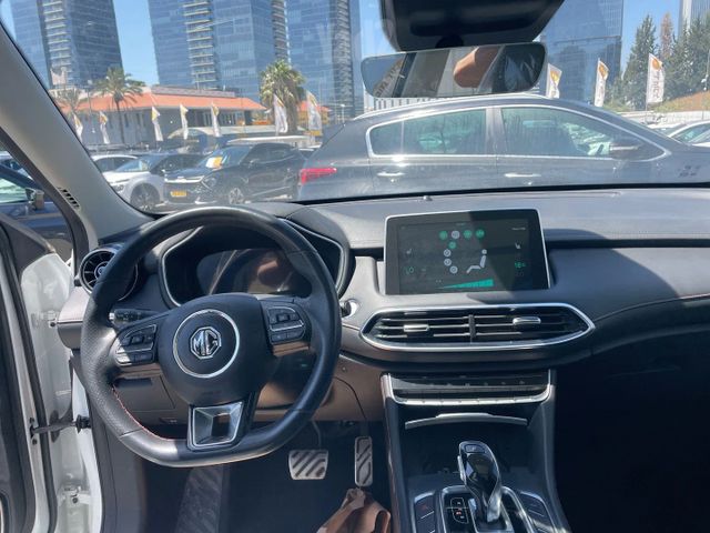 אם ג'י EHS PHEV