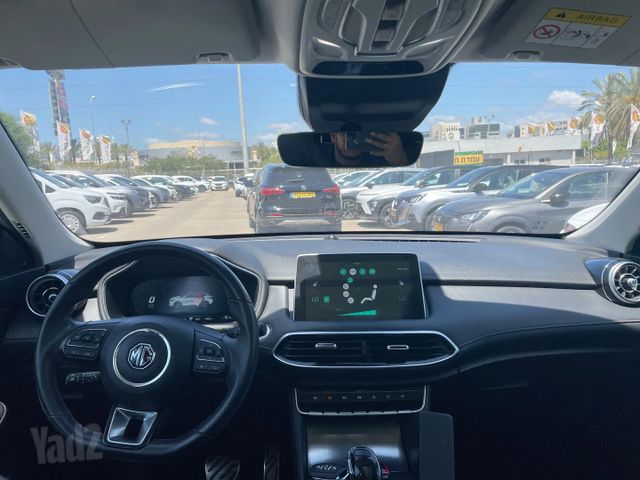 אם ג'י EHS PHEV