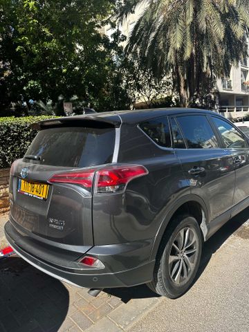 מודעת רכב טויוטה RAV4