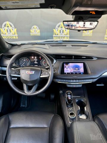 קאדילק XT4