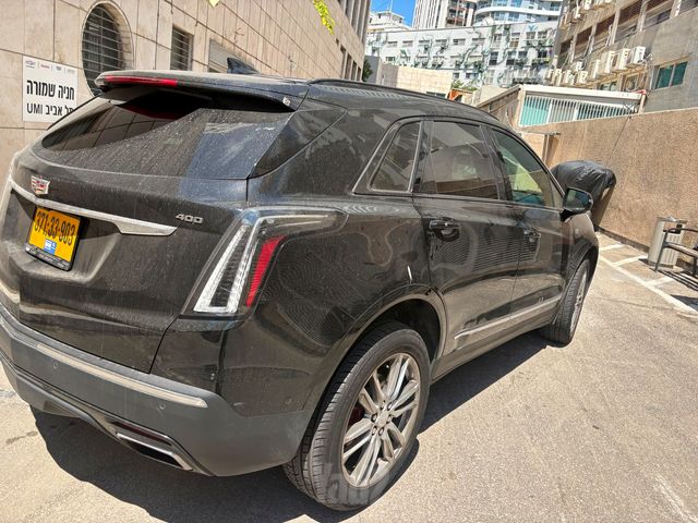 קאדילק XT5