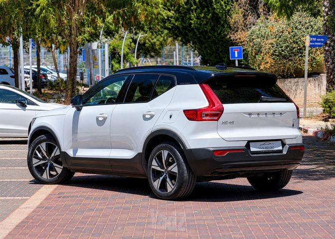 וולוו XC40