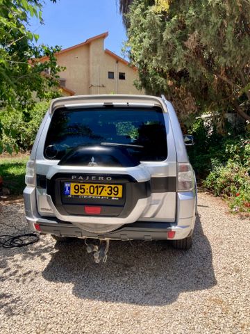 מיצובישי פג'רו