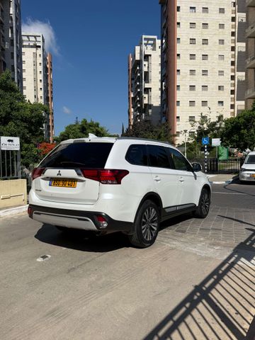 מודעת רכב מיצובישי אאוטלנדר
