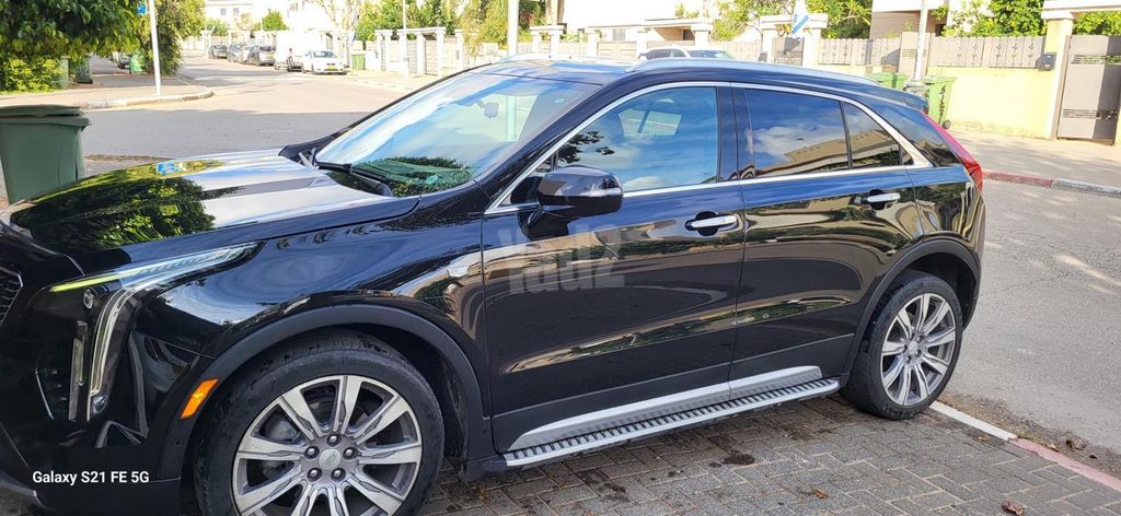 קאדילק XT4