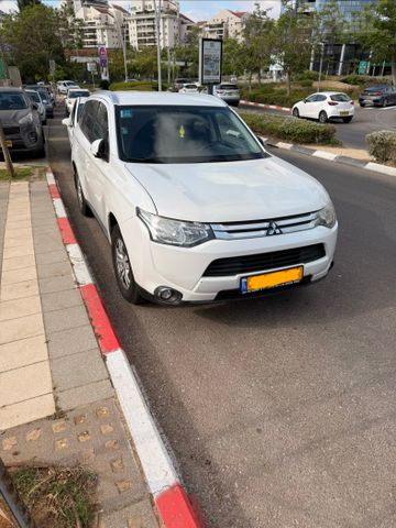 מודעת רכב מיצובישי אאוטלנדר
