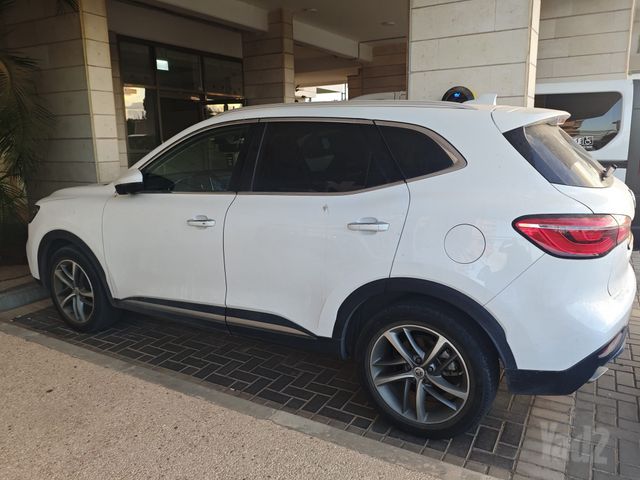אם ג'י EHS PHEV
