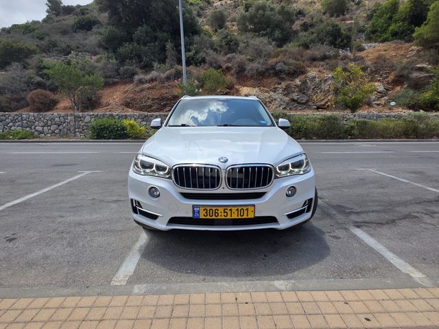 ב מ וו X5