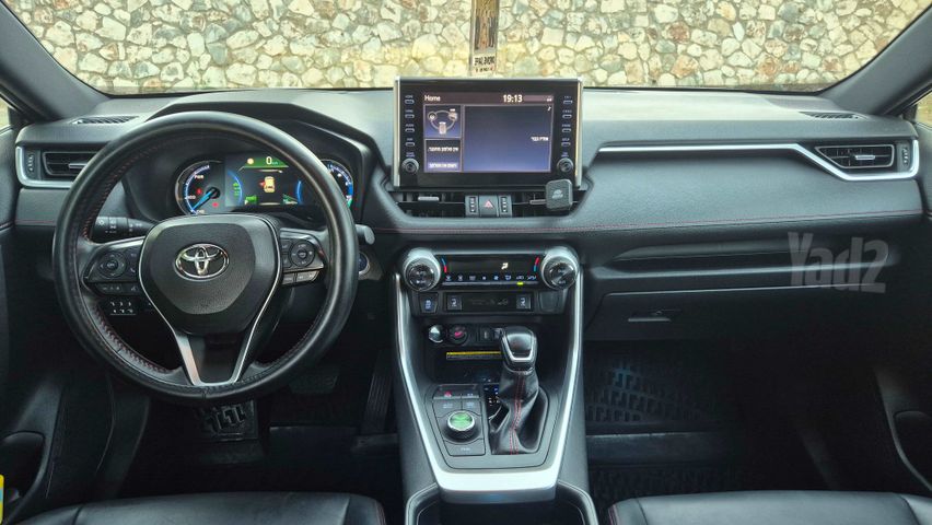 טויוטה RAV4