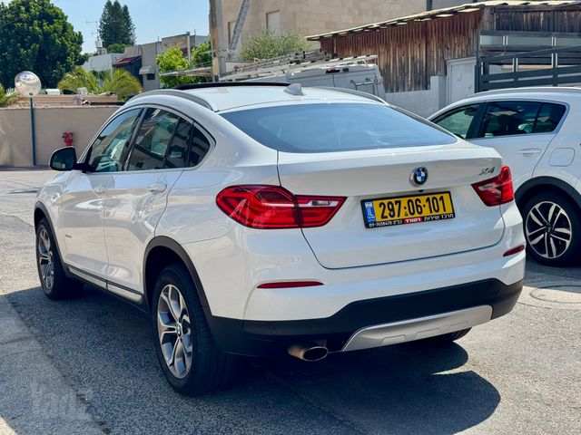 ב מ וו X4