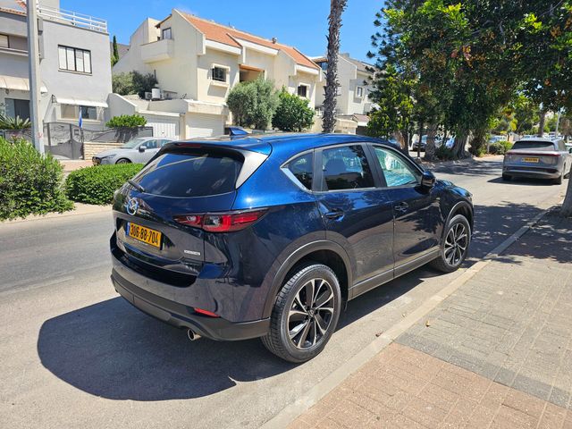 מודעת רכב מאזדה CX-5