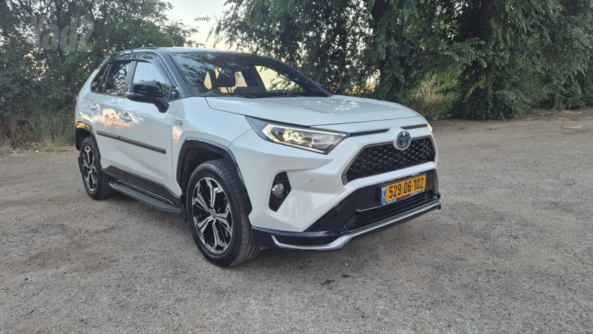טויוטה RAV4