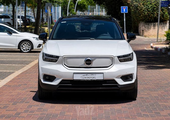וולוו XC40