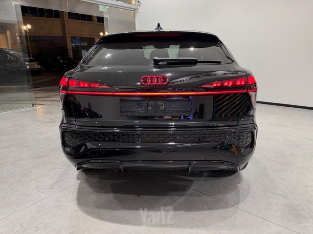 אאודי Q3