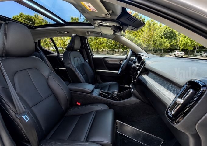 וולוו XC40