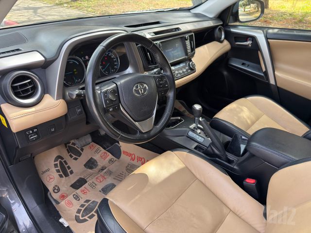 טויוטה RAV4