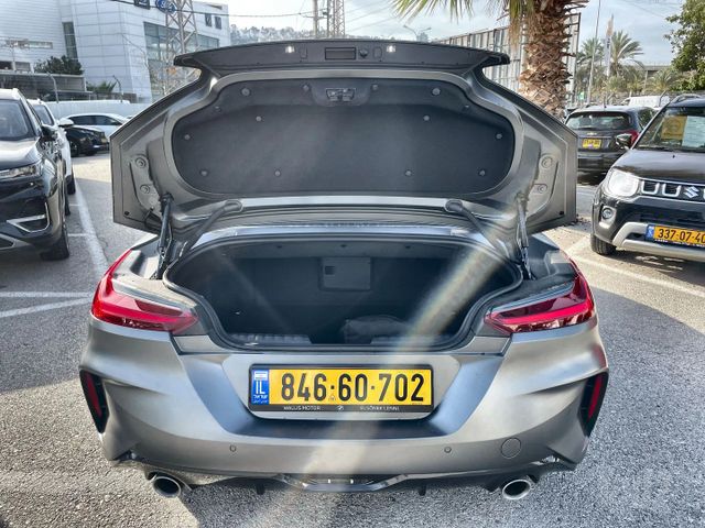 ב מ וו Z4