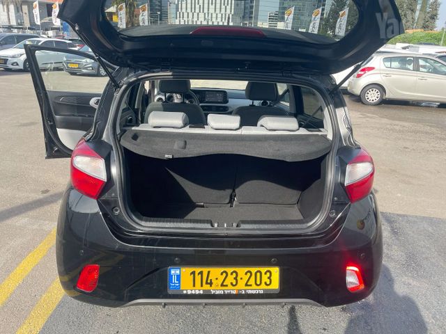 יונדאי i10