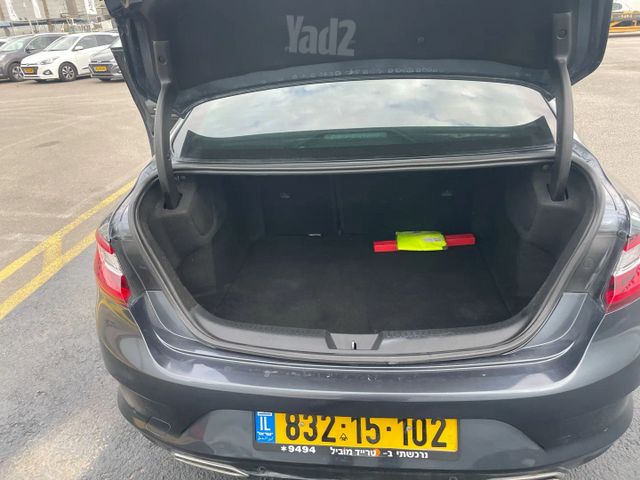 רנו מגאן