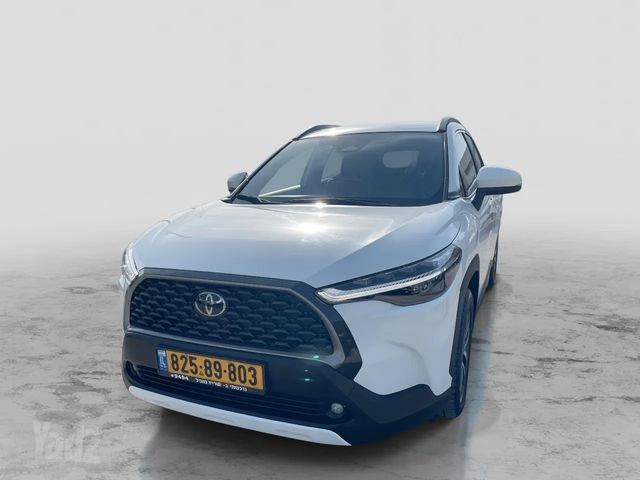 מודעת רכב טויוטה קורולה קרוס