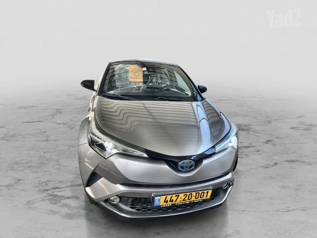 מודעת רכב טויוטה C-HR